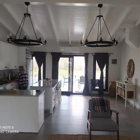 Βίλα Villa In A Pomagranate Orchard *